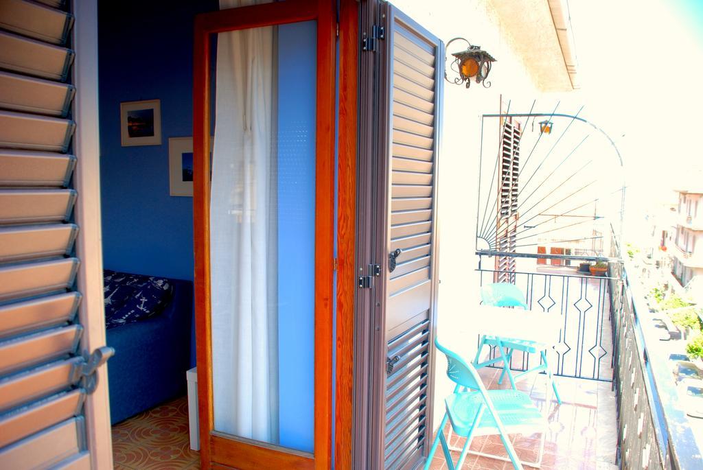 ジャルディーニ・ナクソスCasa Maccersアパートメント 部屋 写真
